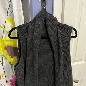 Merona Charcoal Grey Sweater Cardigan that is sleeveless Great for layering